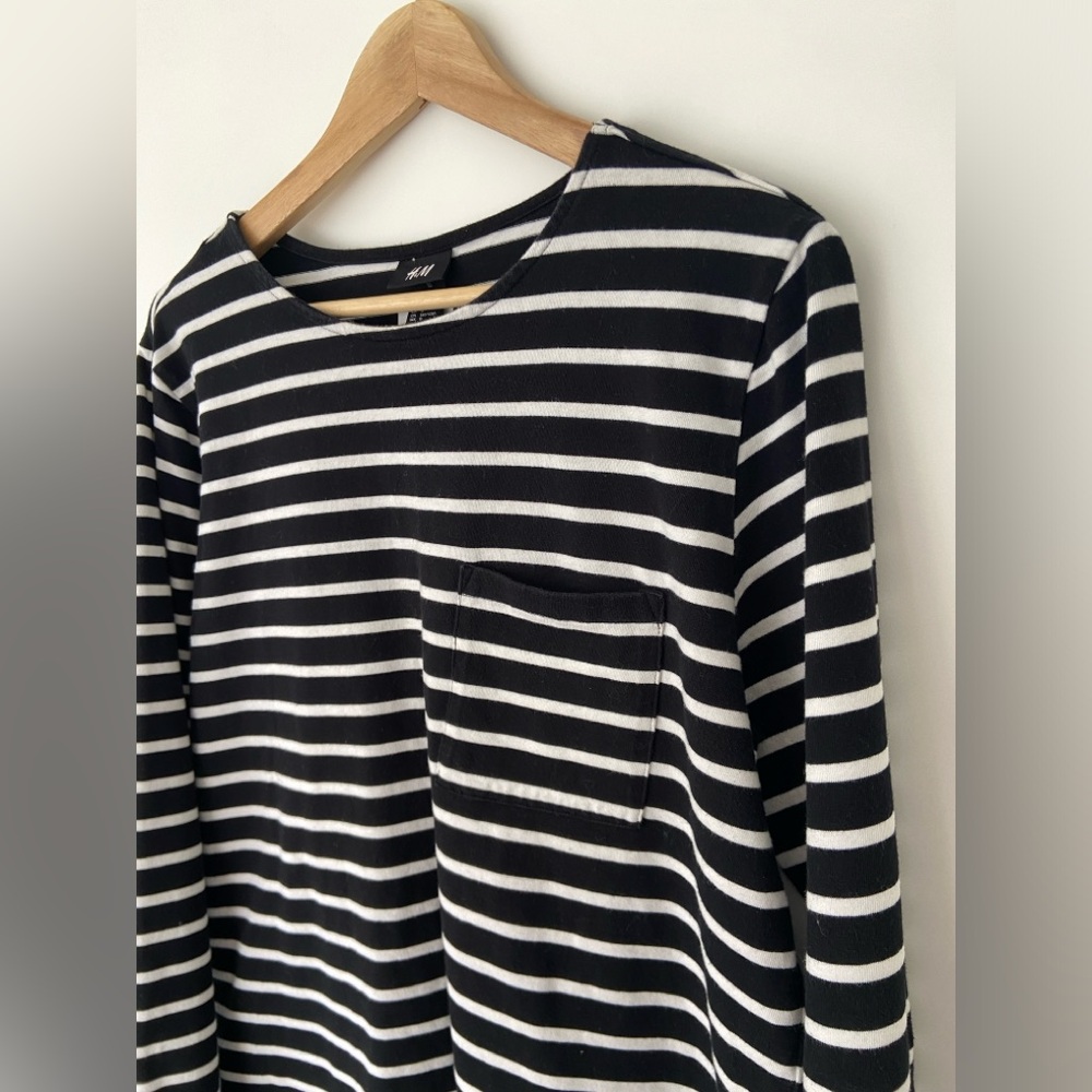 H&M BLACK AND WHITE CLASSIC STRIPED 100% COTTON TOP, LARGE - Picture 4 of 9